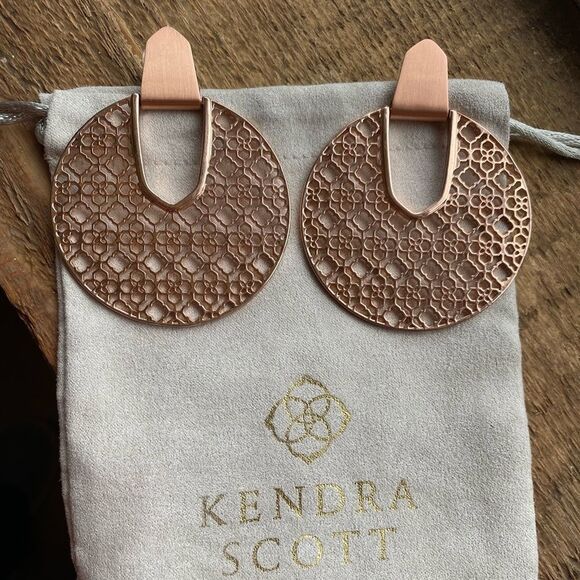 KENDRA Scott Diane Rose Gold Statement Earrings In Rose‎ Gold Filigree - Picture 1 of 6
